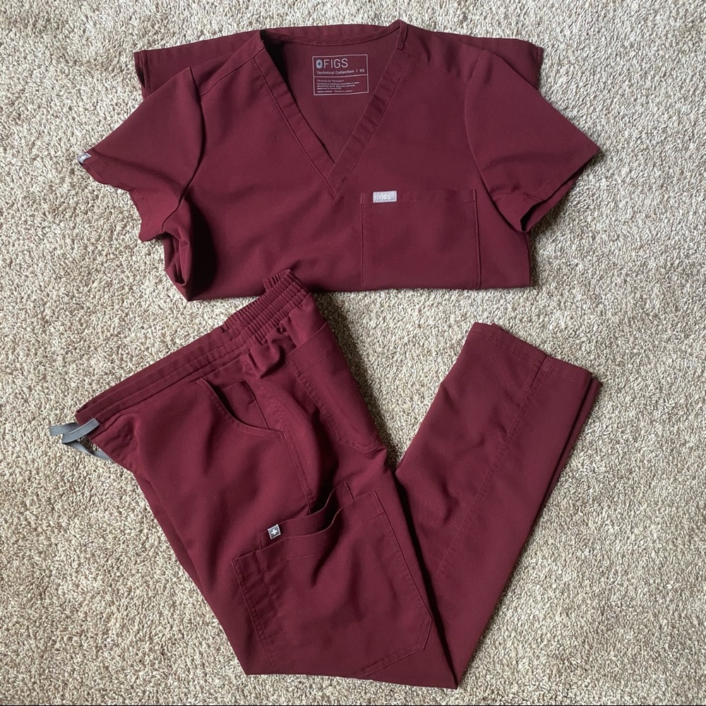 ❌Sold in M❌ Figs Scrubs Set (XS)